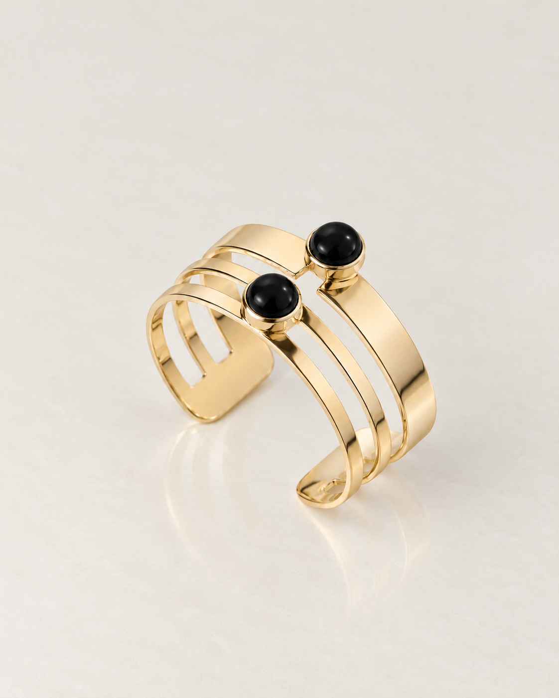 Alice Cuff Gold and Onyx