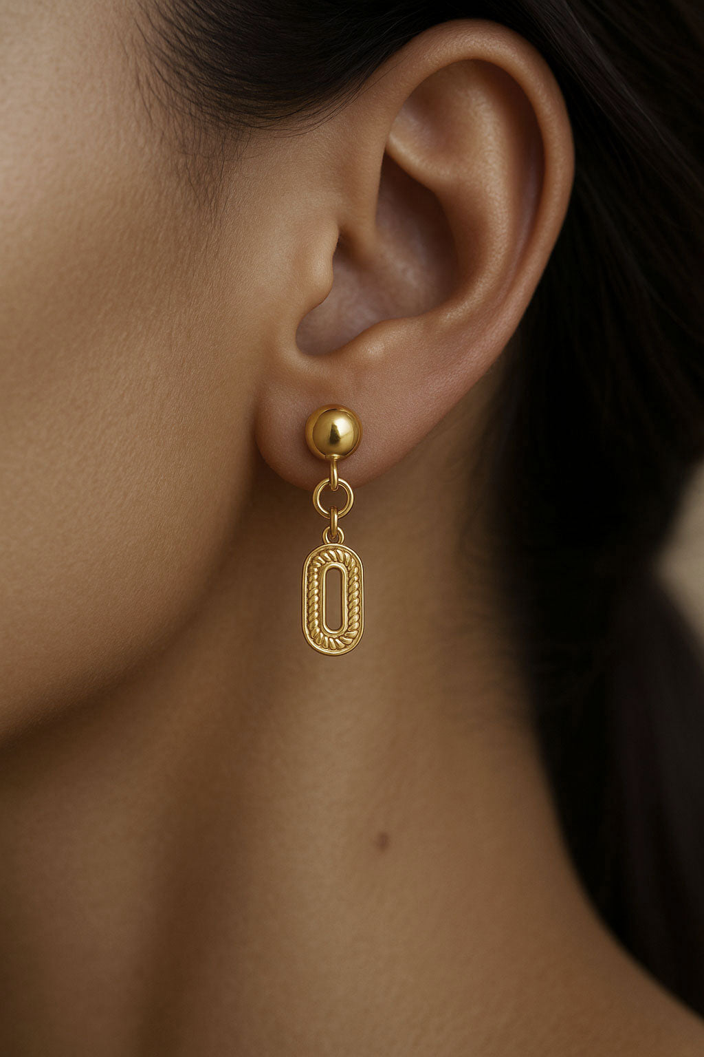 Greta Earrings Gold