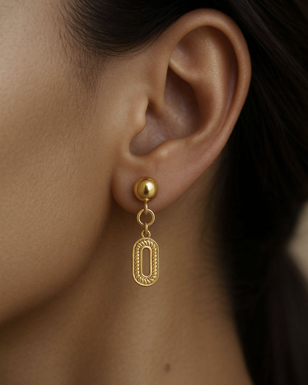 Greta Earrings Gold
