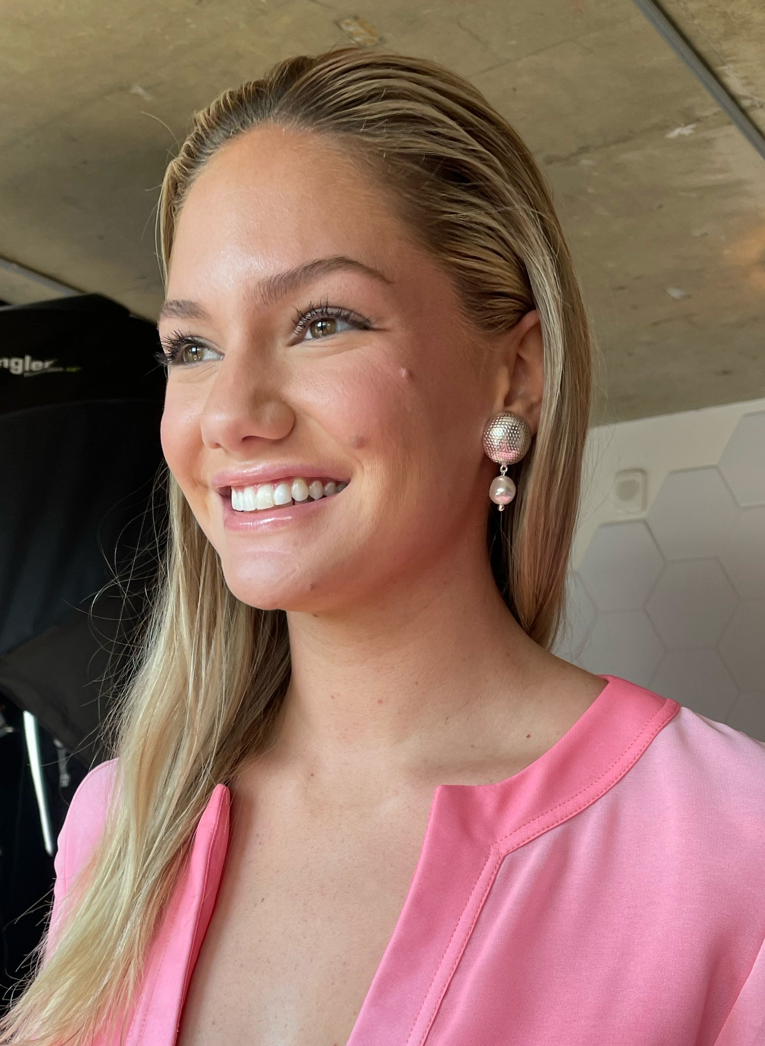 Lara textured drops Silver and White Pearl