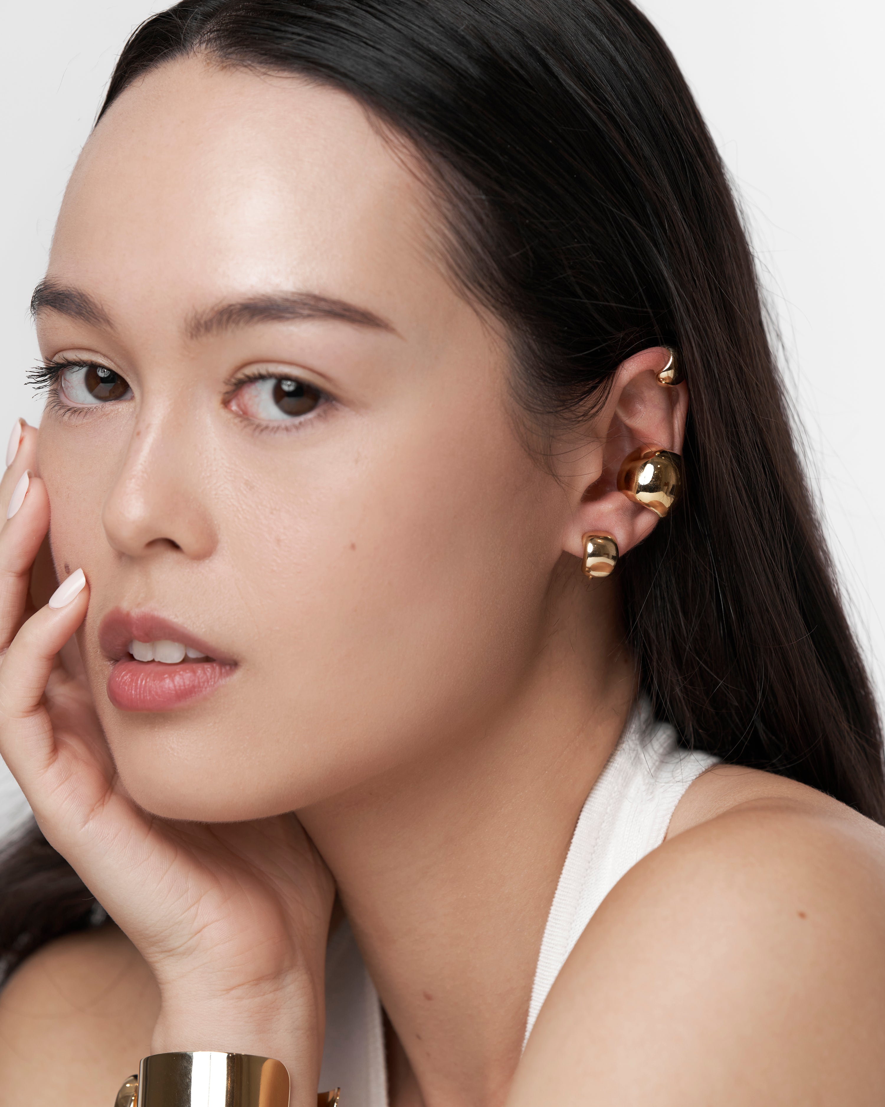 Leda Ear Cuff - Gold