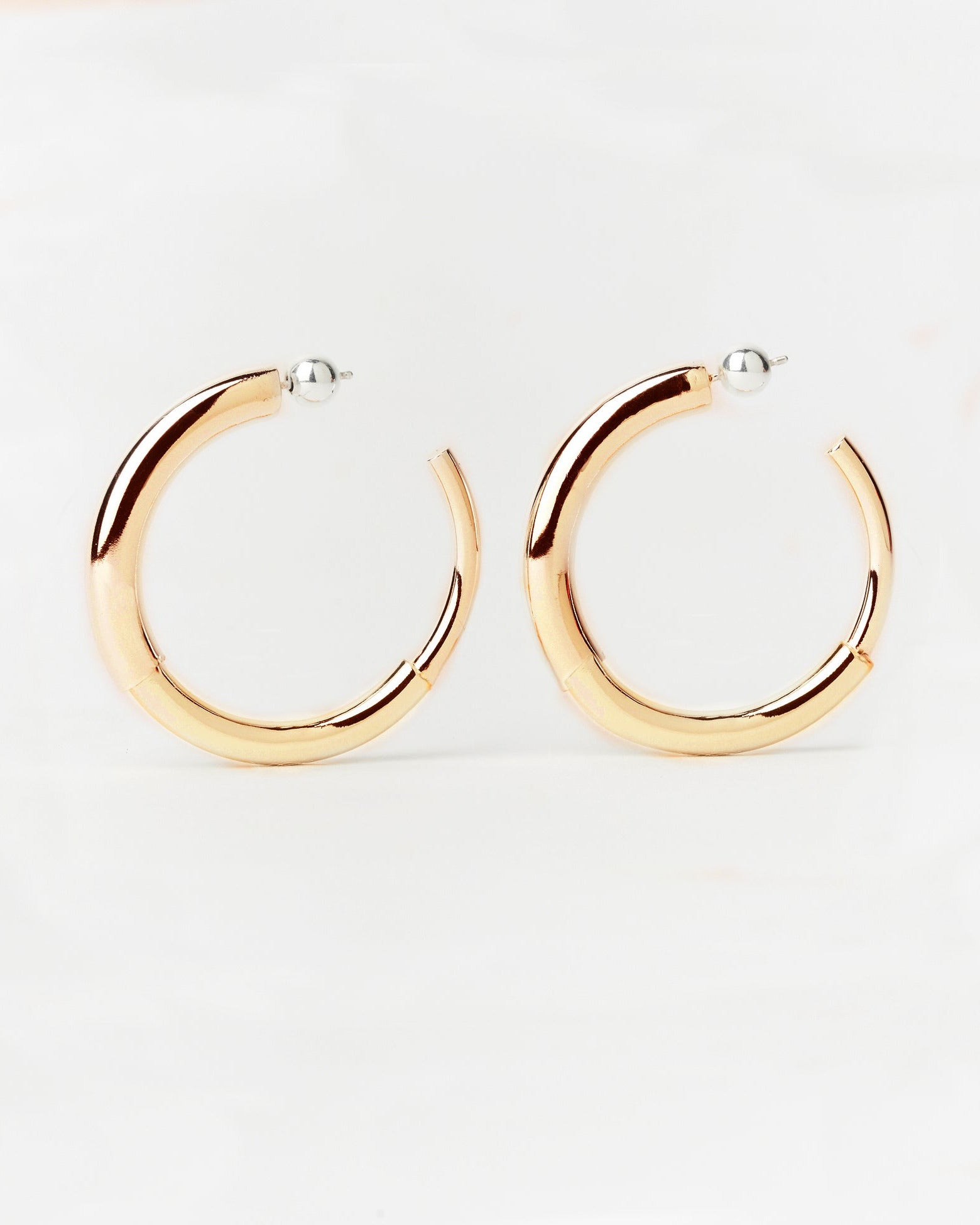 Medium Maggie Hoops
