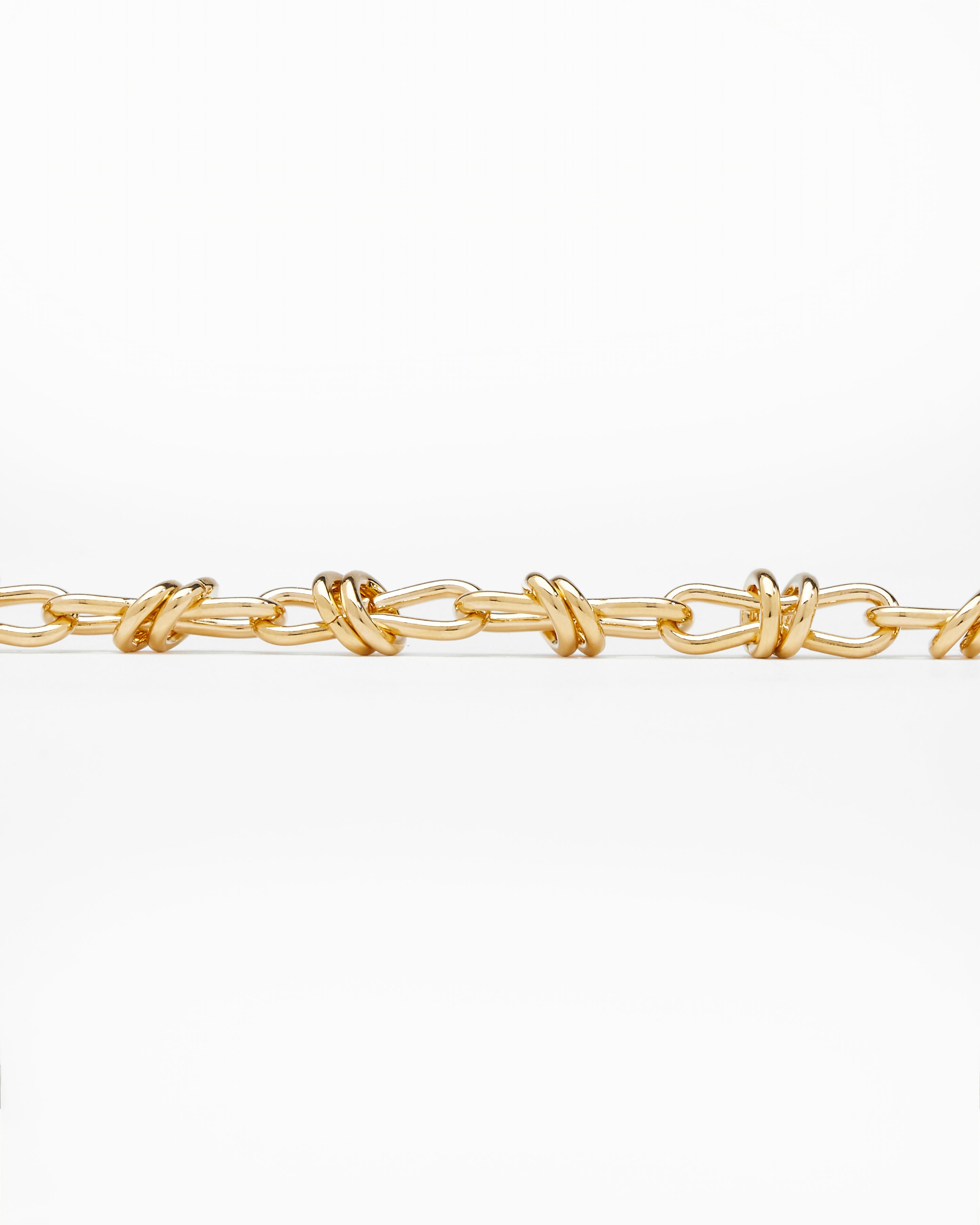 Tyla Love knot Bracelet Gold