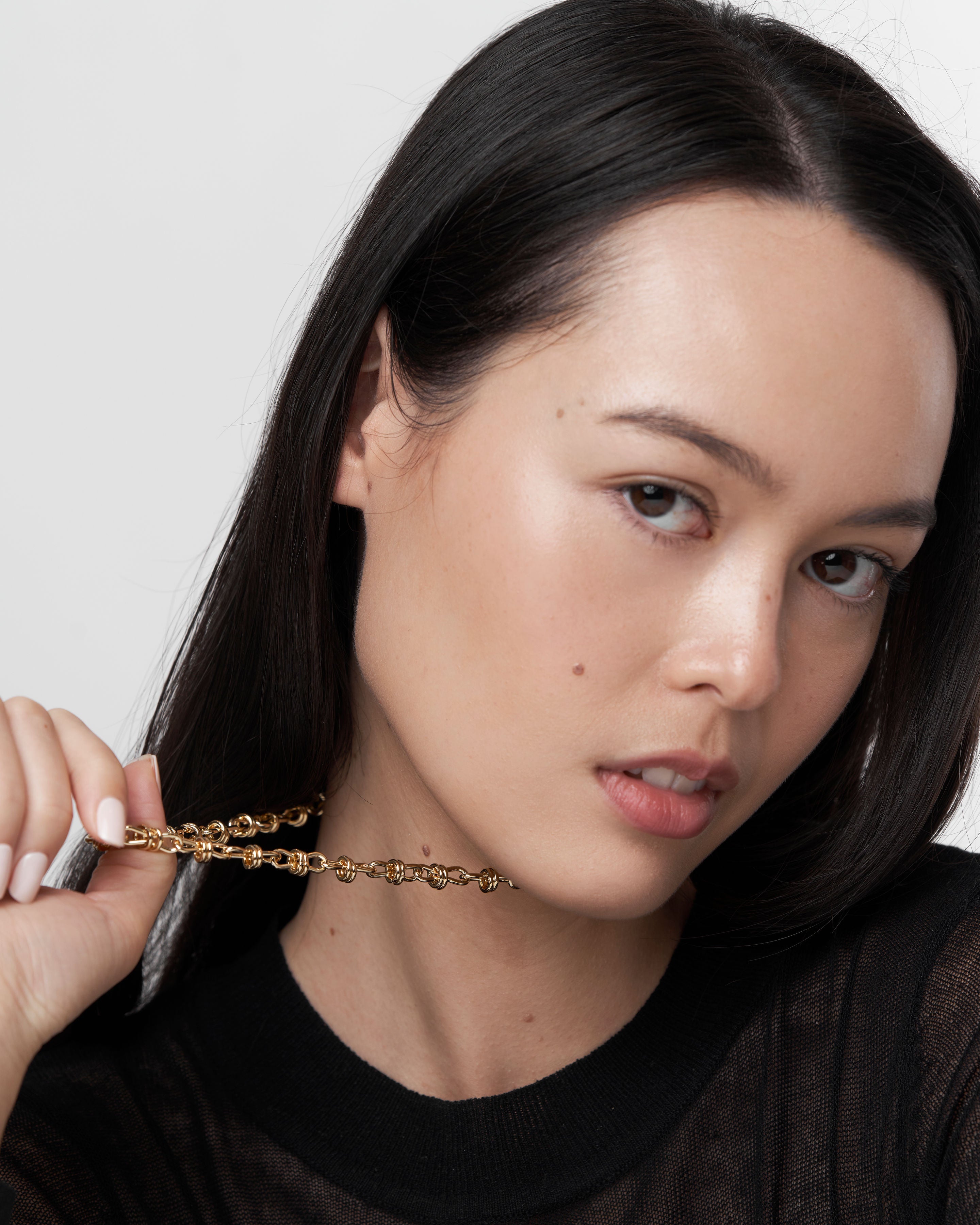 Tyla Love Knot Necklace Gold